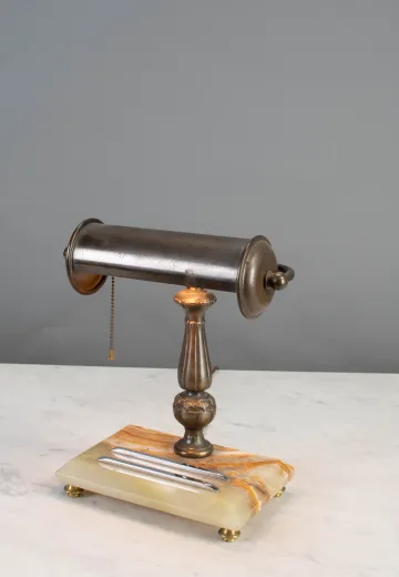 Traditional Desk Lamp