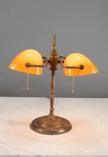 Partner Banker Desk Lamp