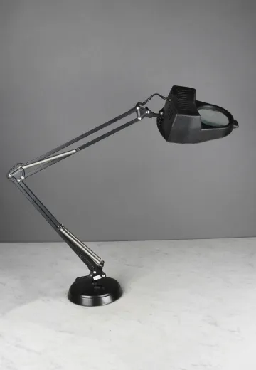Black Magnifying Glass Desk Lamp