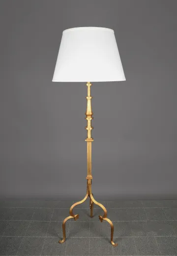 Traditional Three Legged Floor Lamp