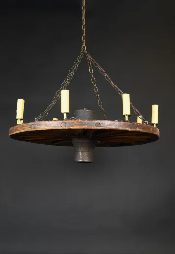 Eight Light Wooden Wagon Wheel Style Chandelier