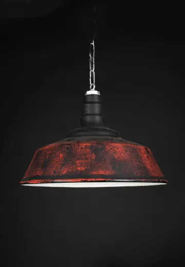 19" Black & Red Distressed Hanging RLM