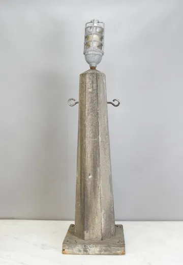 Wooden Pier Posts w/Chain/Rope Holder