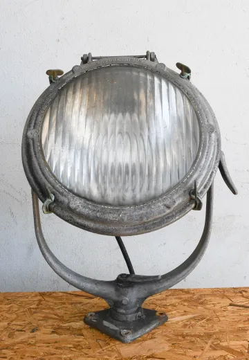 Large Industrial "Vengeance" Yolk Spot Light