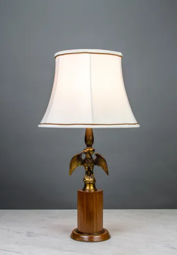 Eagle Table Lamp