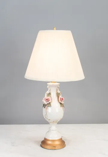 Traditional Ceramic Floral Table Lamp