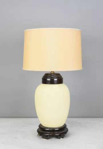 Traditional Ceramic Table Lamp