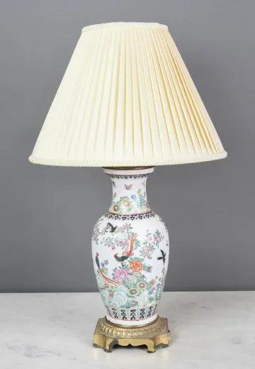 Asian Style Painted Ceramic Table Lamp