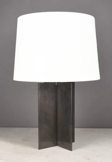 Modern Black Iron Table Lamp