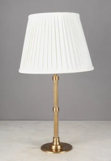 Antique Brass Traditional Table Lamp