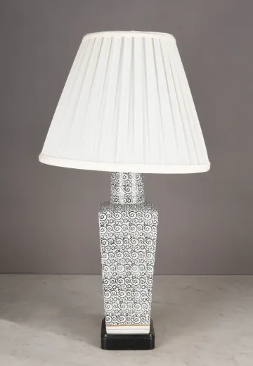 White & Black Ceramic Table Lamp