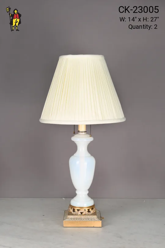 Traditional Table Lamp w/Brass Base