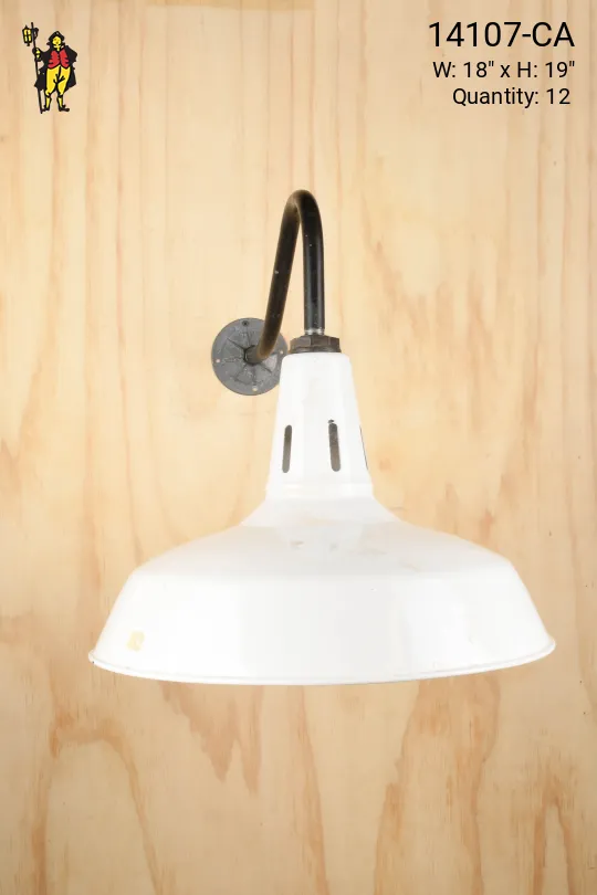 18" White Porcelain Enamel Wall Mounted RLM w/Curved Arm