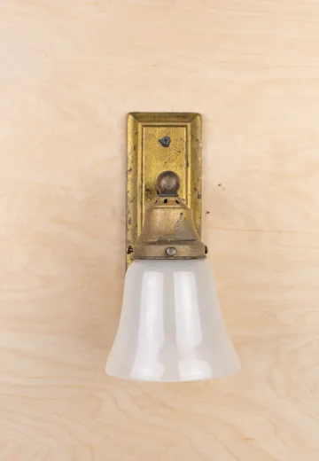 Traditional Brass Wall Sconce With Frosted Glass Shade