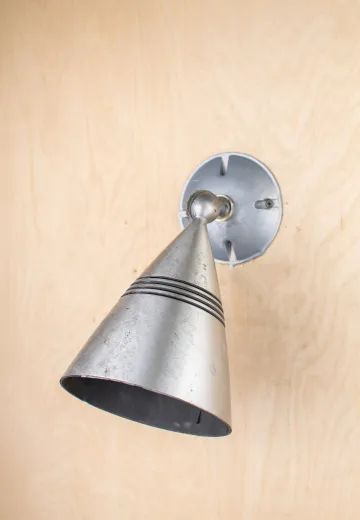 Exterior Bullet Reflector Wall Sconce w/Ribbed Pattern