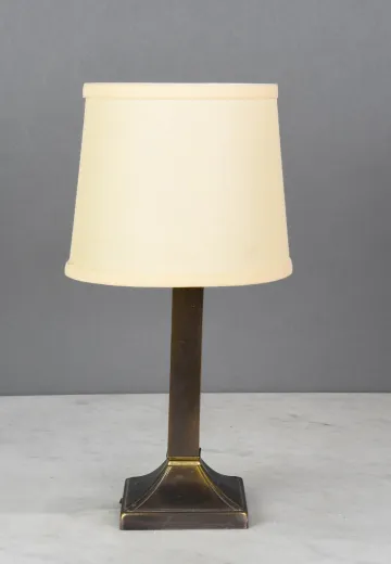Simple Antique Brass Plug In Cafe Table Lamp - Edison