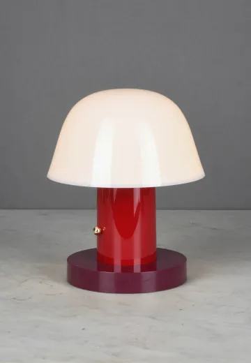 Small Red Battery Operated LED Cafe Table Lamp