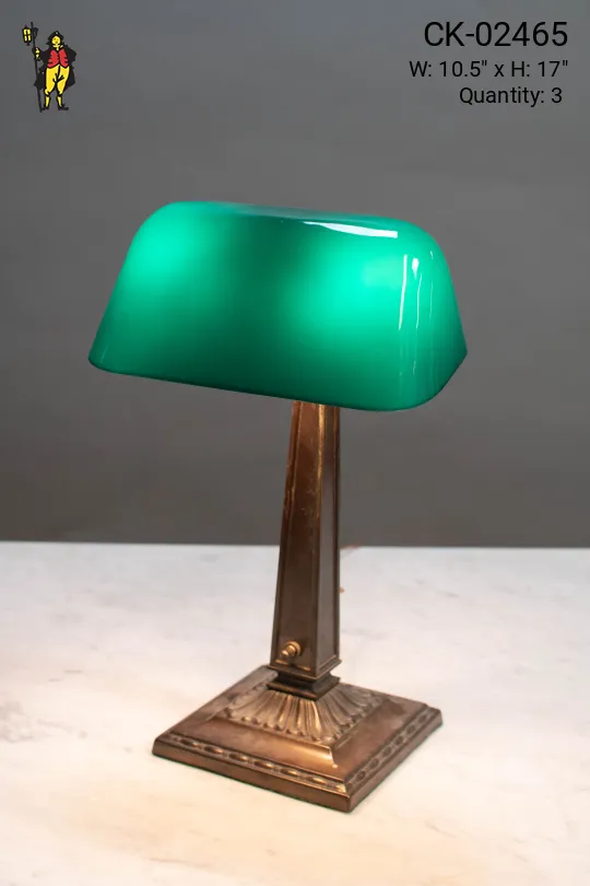 Traditional Banker's Lamp
