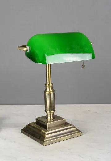 Antique Brass Base Bankers Lamp