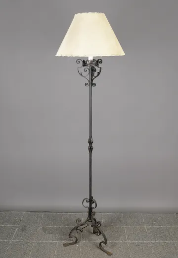 Iron Single Candle Footed Floor Lamp