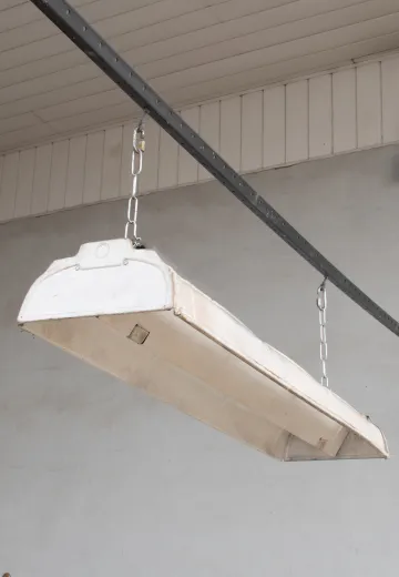 4' Two Bulb Warehouse Fluorescent Open Bottom