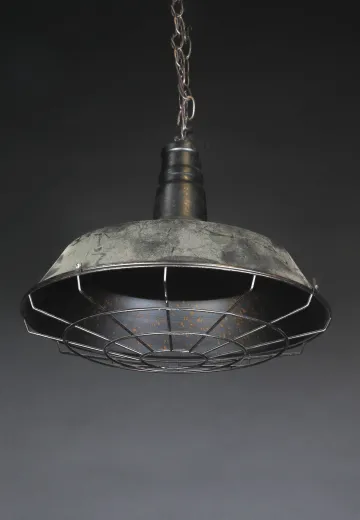 Black w/Rust Flake Hanging 18" RLM w/Wire Cage