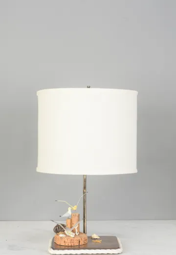 Seagul Figure Table Lamp