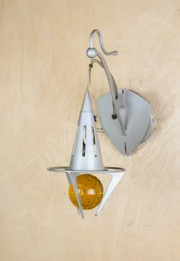 Hanging Claw Wall Sconce w/Amber Ball